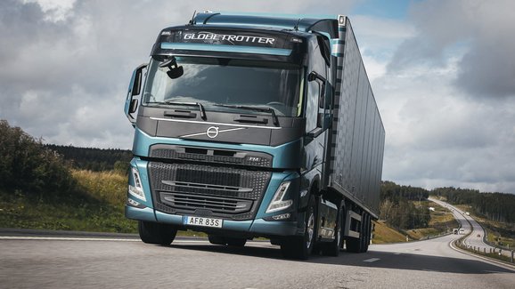 Volvo Trucks uvádí novou generaci nákladních vozidel FH16, FH, FM a FMX