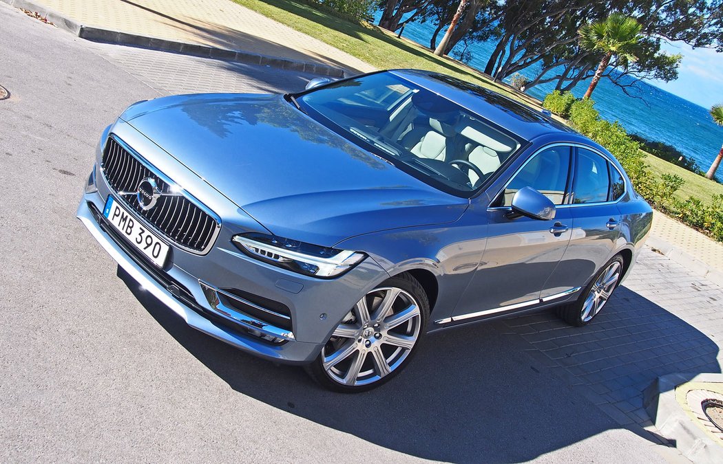 Volvo V90