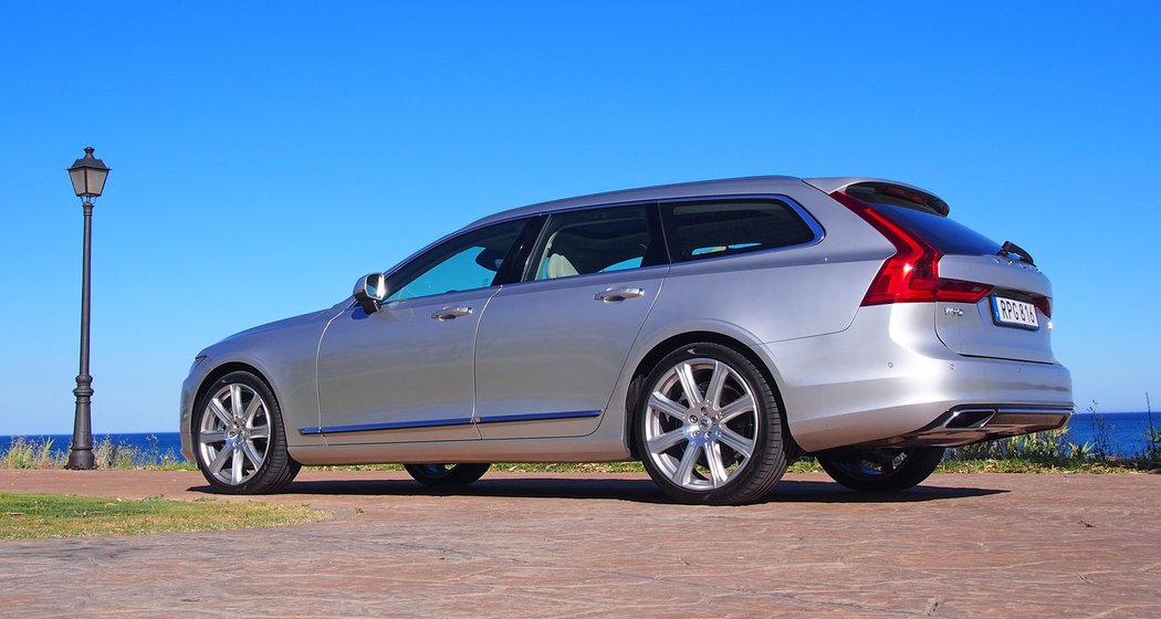 Volvo V90