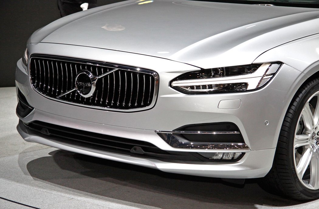 Volvo V90