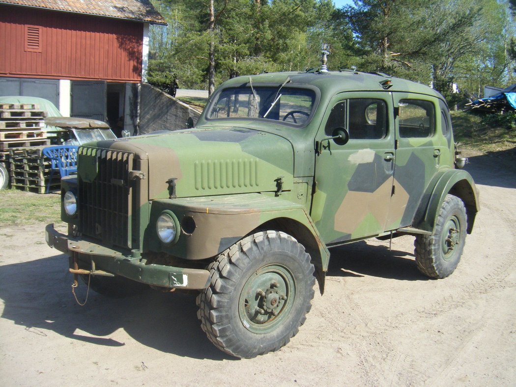 1954 Volvo PV800