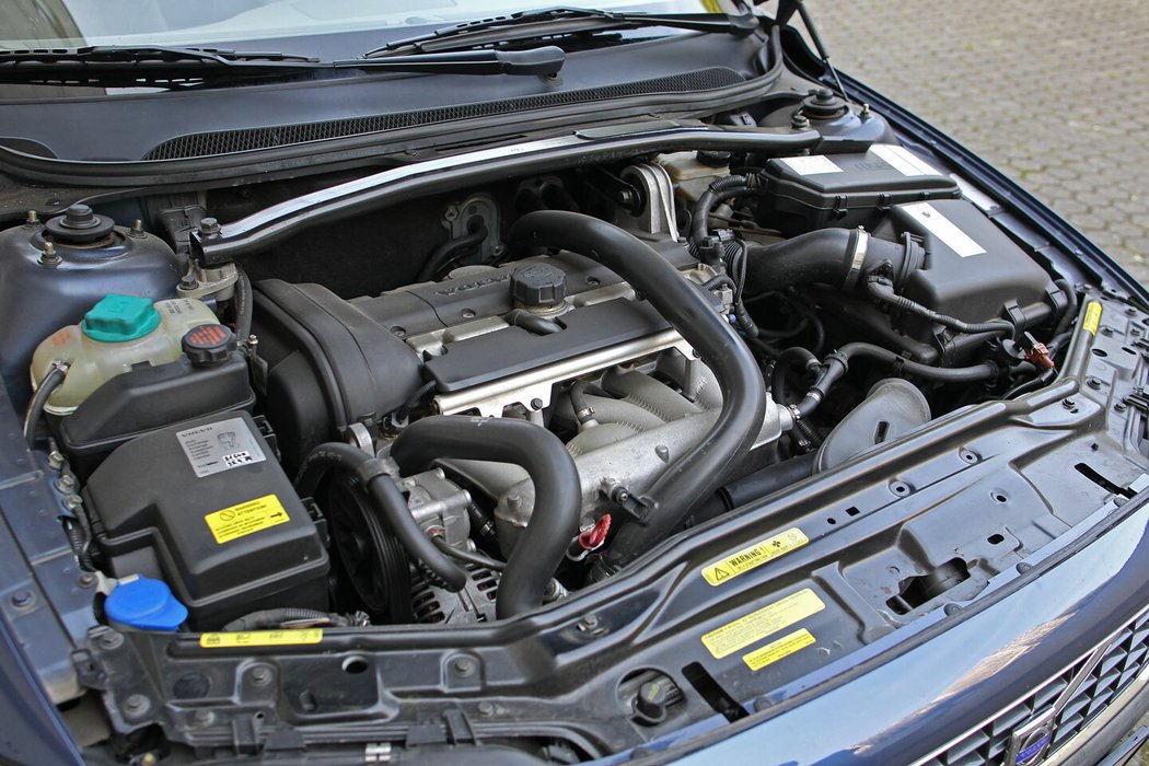 Volvo S60 2.5T (154 kW) AWD