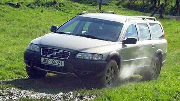 TEST Volvo V70 Cross Country – Skvělé na všechny cesty (04/2001)