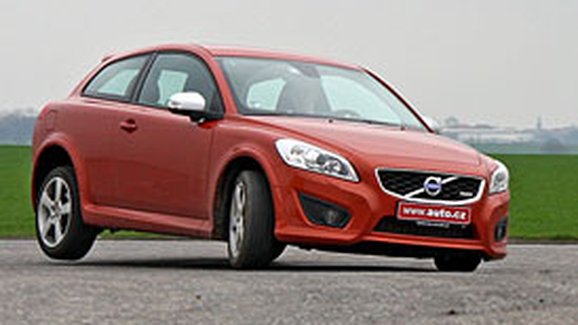 TEST Volvo C30 2,0D R-Design – Zrzek Drzek