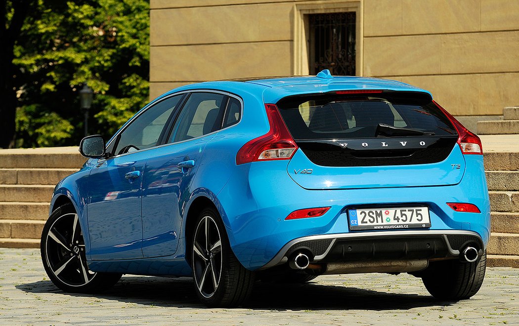 Volvo V40