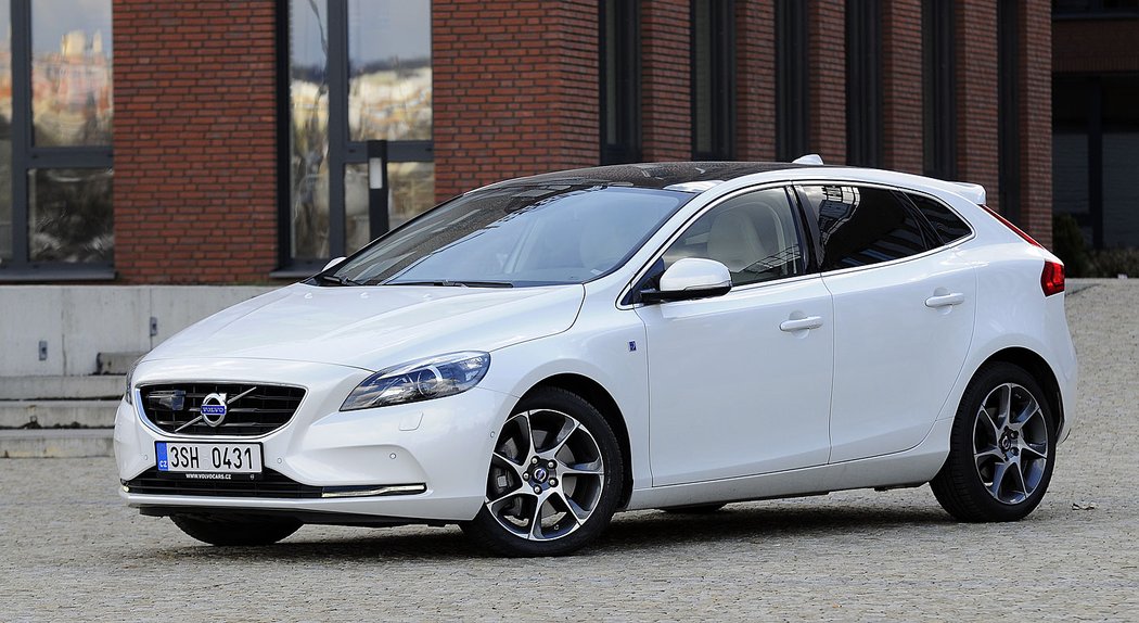 Volvo V40