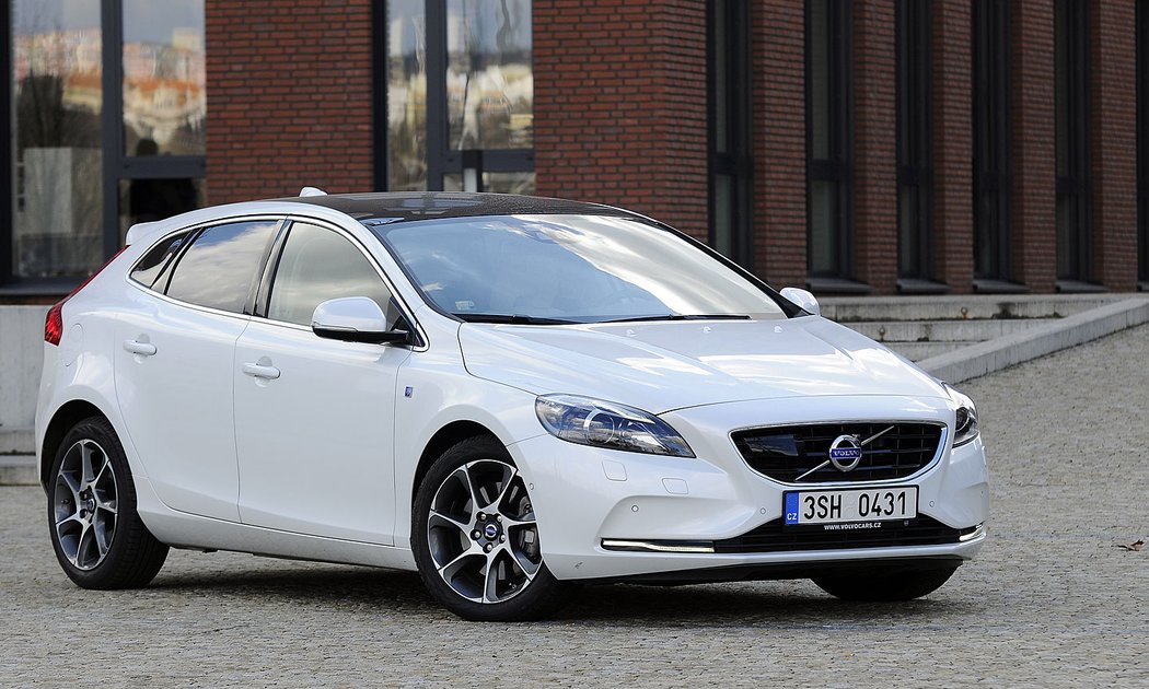 Volvo V40