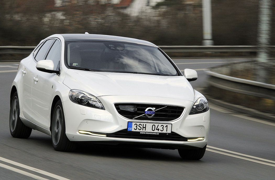 Volvo V40