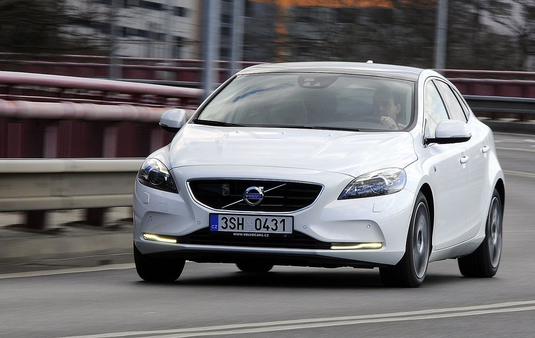 Volvo V40