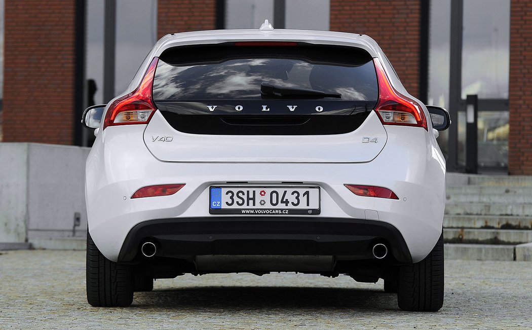 Volvo V40