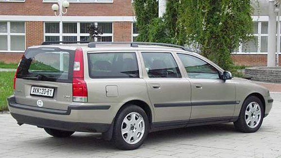 TEST Volvo V70 T5 – Pekelně rychlé kombi