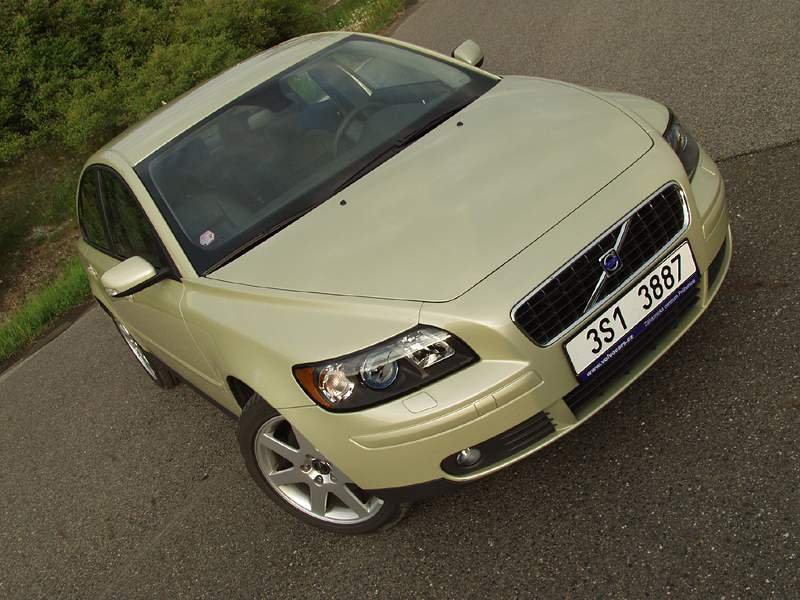 Volvo S40