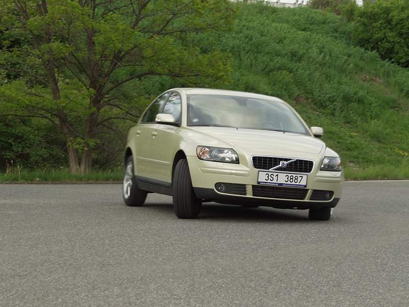 Volvo S40