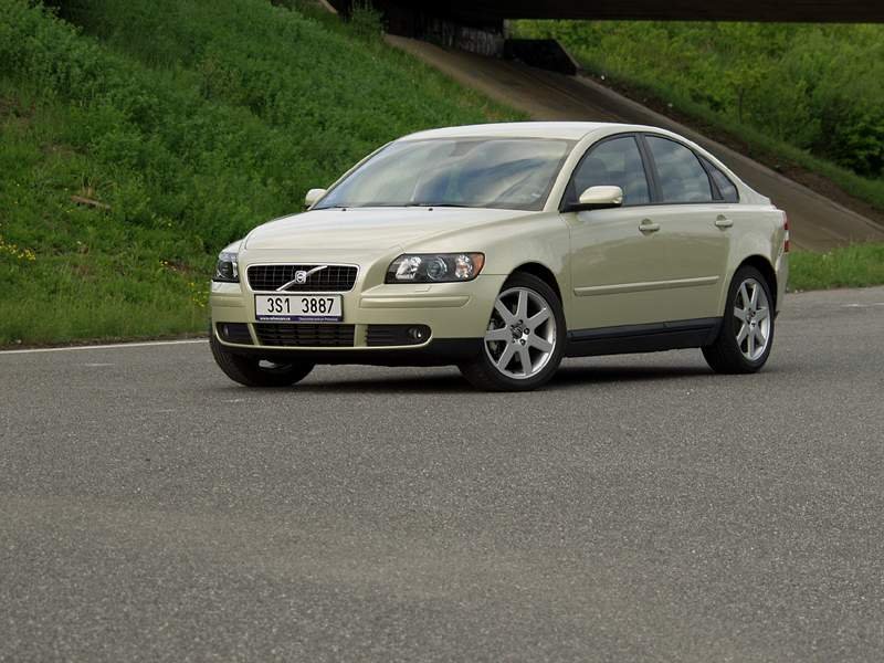 Volvo S40