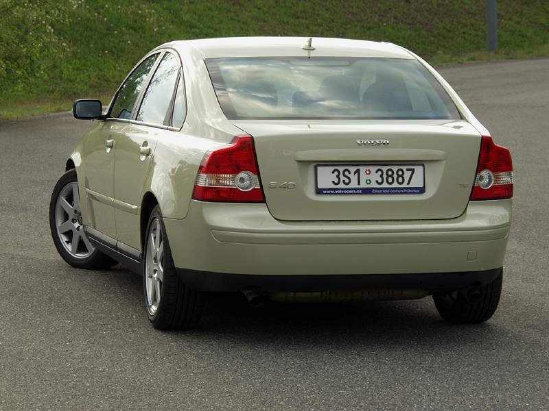 Volvo S40