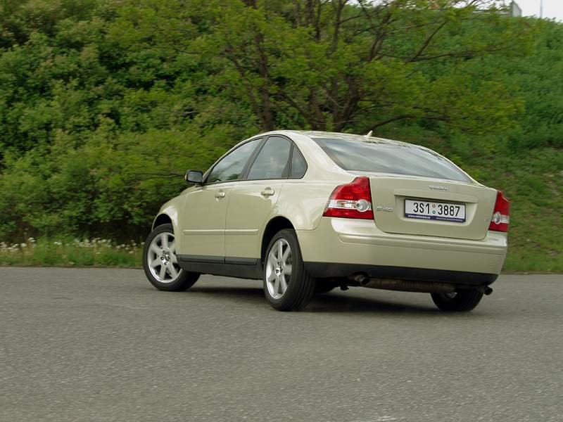 Volvo S40