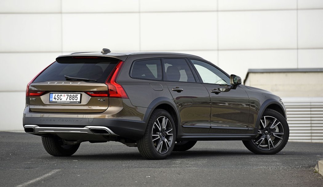 Volvo V90