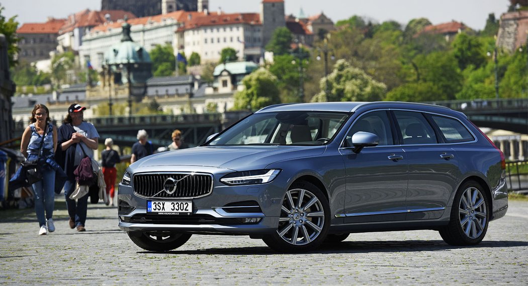 Volvo V90