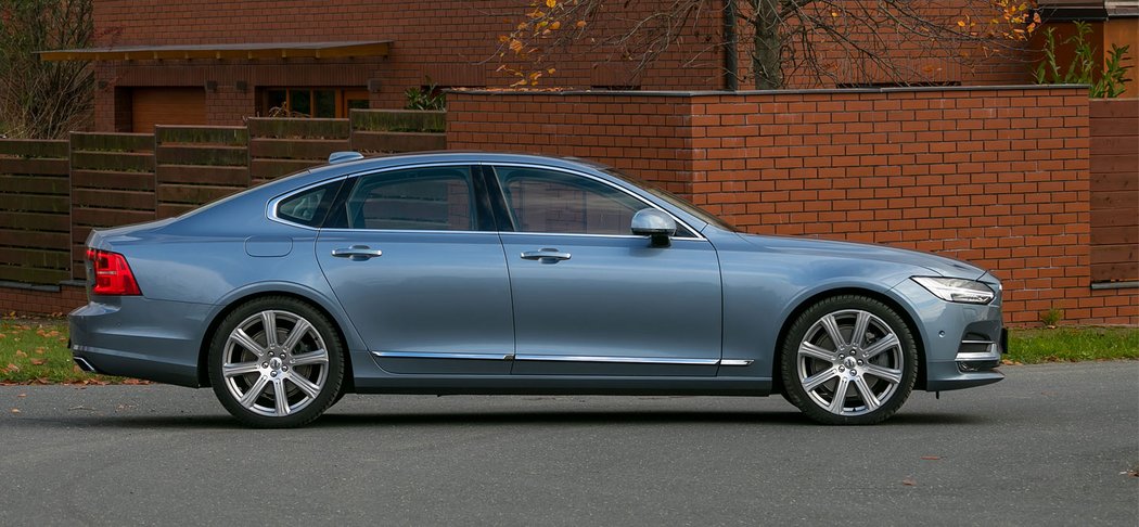 Volvo S90 D5 AWD