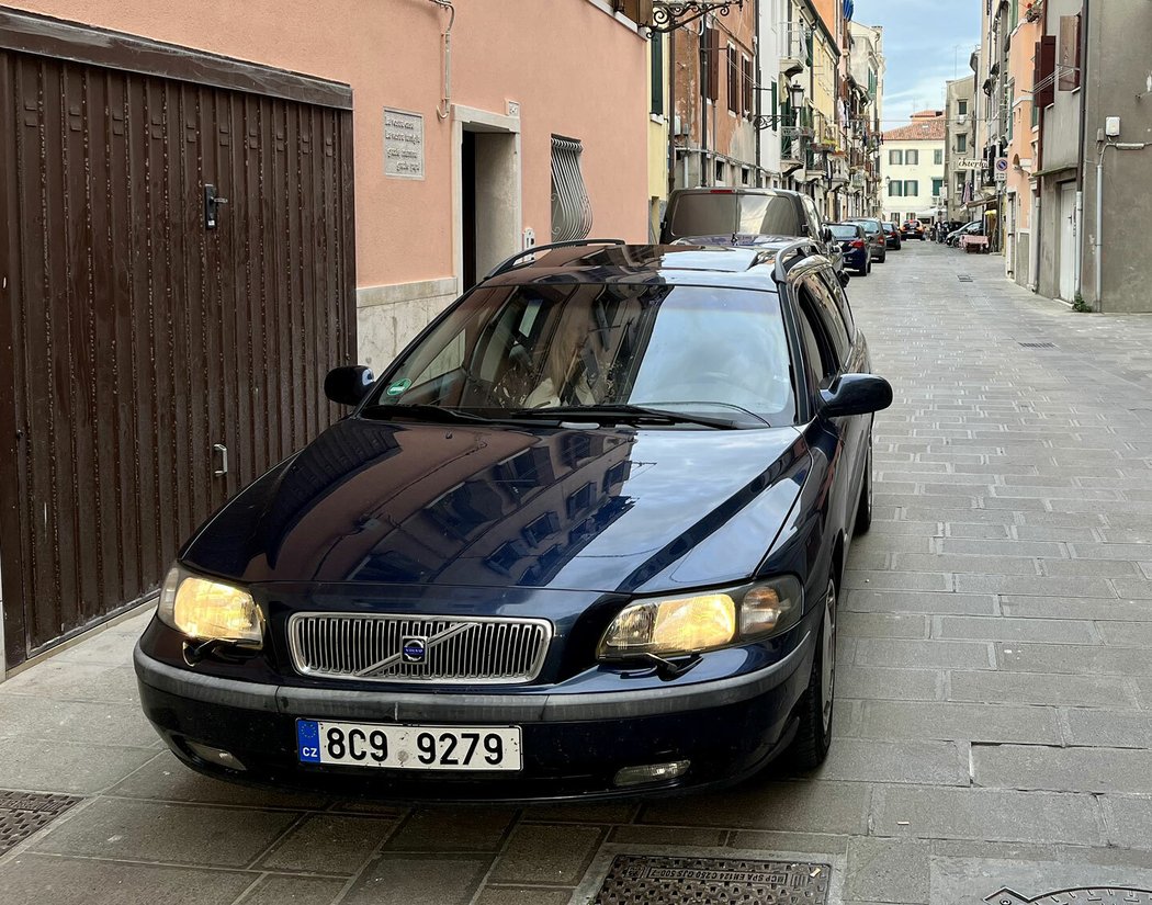 Volvo V70