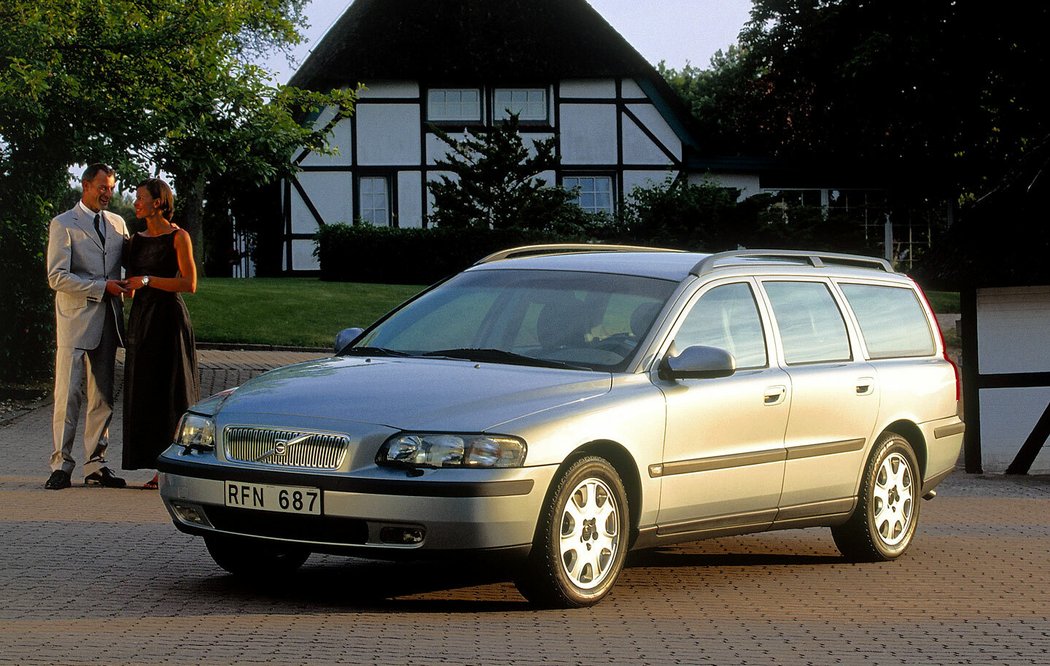 Volvo V70 (2000–2005)