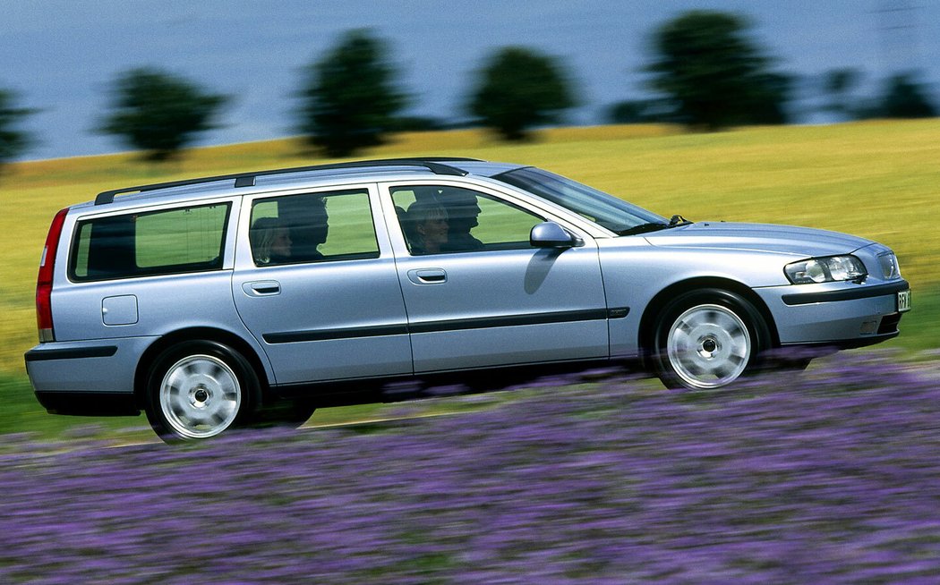 Volvo V70 (2000–2005)