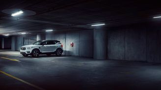 Donuťte svou vyježděnější polovičku, ať si koupí Volvo XC40 – je to splněný sen spolujezdce i řidiče