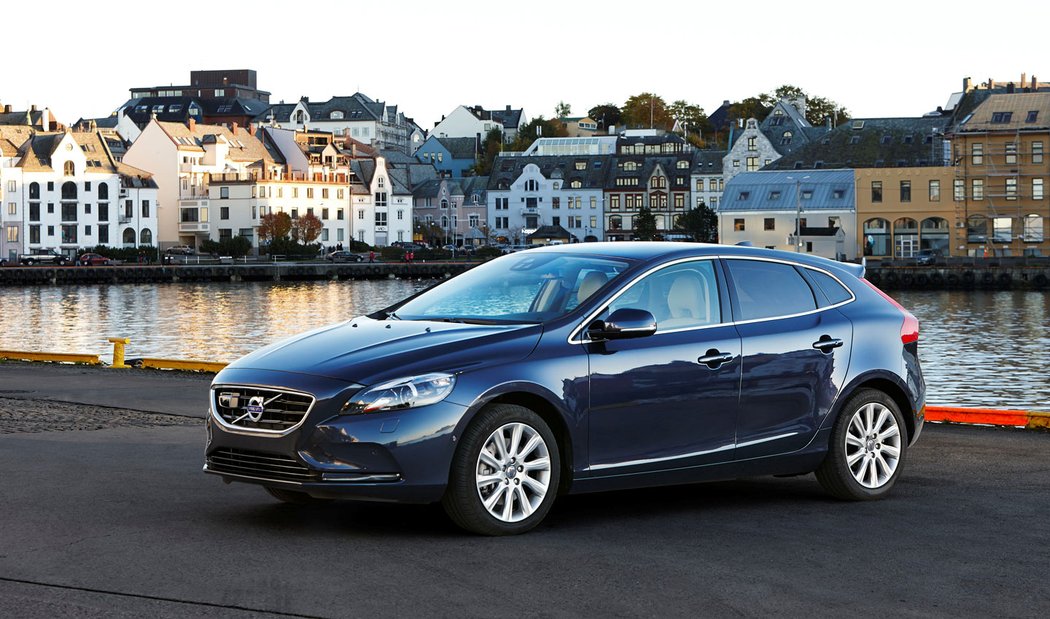 Volvo V40