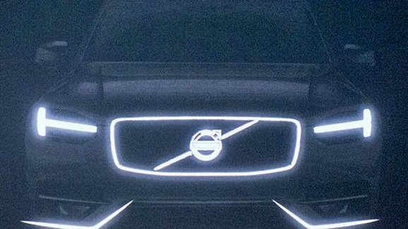 Volvo XC90 pro rok 2015 naznačeno na prvních snímcích