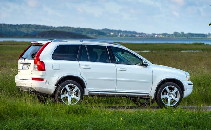 Volvo Car zastaví na týden výrobu kvůli slabé poptávce