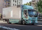 Zákazníci převzali první elektrická nákladní vozidla Volvo
