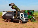 Volvo Trucks testuje autonomní nákladní vozidlo při sklízení cukrové třtiny