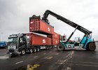 Volvo Trucks FH16 vs. 750 tun (+video)