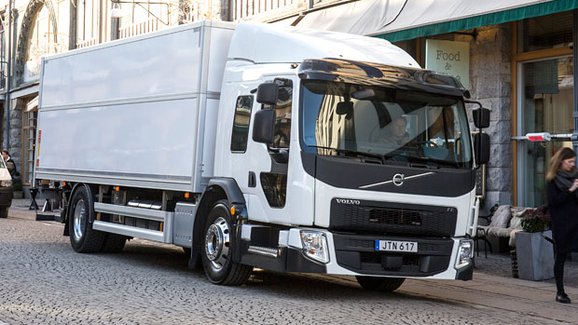 Volvo Trucks pro vyšší bezpečnost chodců a cyklistů ve městech