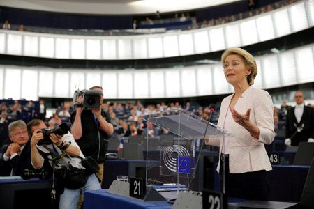 Ve Štrasburku europoslanci v tajné volbě rozhodují, zda německá politička von der Leyenová má jejich podporu k nástupu do čela Evropské komise (16. 7. 2019).