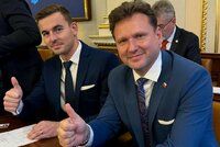 Usnadní vyhazovy úředníků? Babišova koalice chce zrušit služební zákon