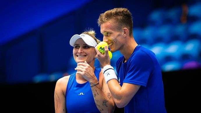Markéta Vondroušová s Jiřím Lehečkou