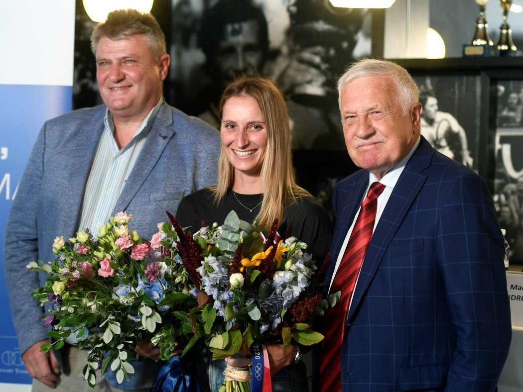 Markétě Vondroušové přišel pogratulovat i bývalý prezident Václav Klaus