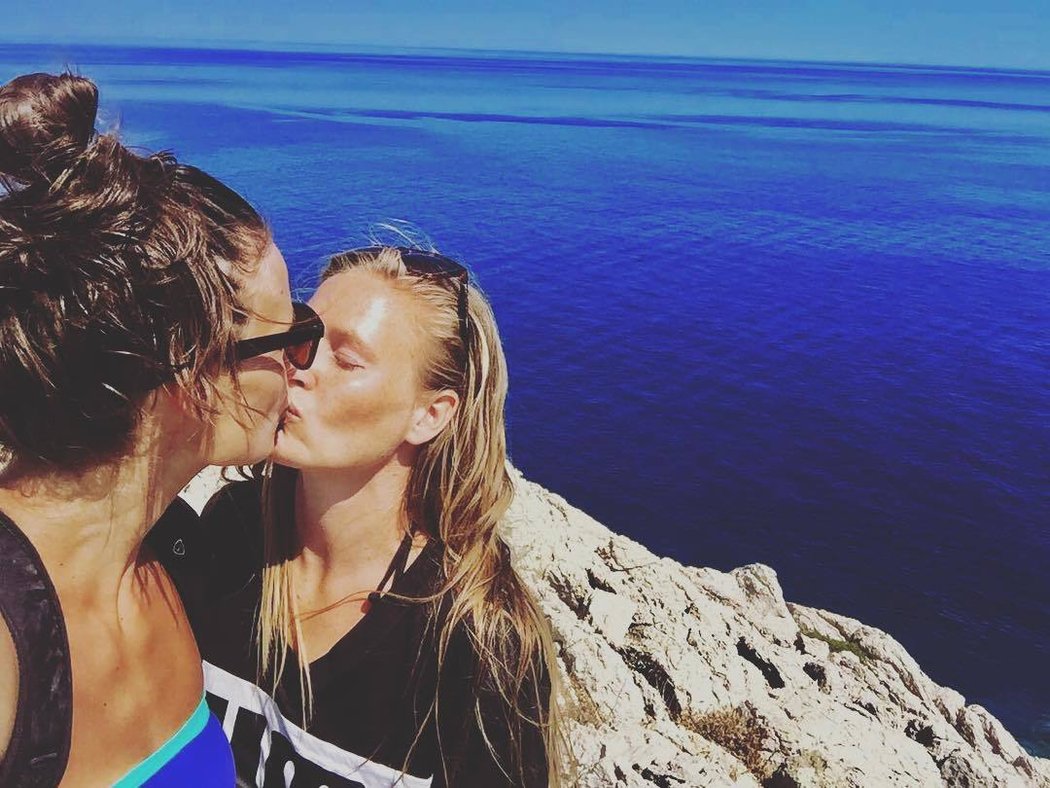 Fotbalistka Lucie Voňková se svojí krásnou manželkou Claudií