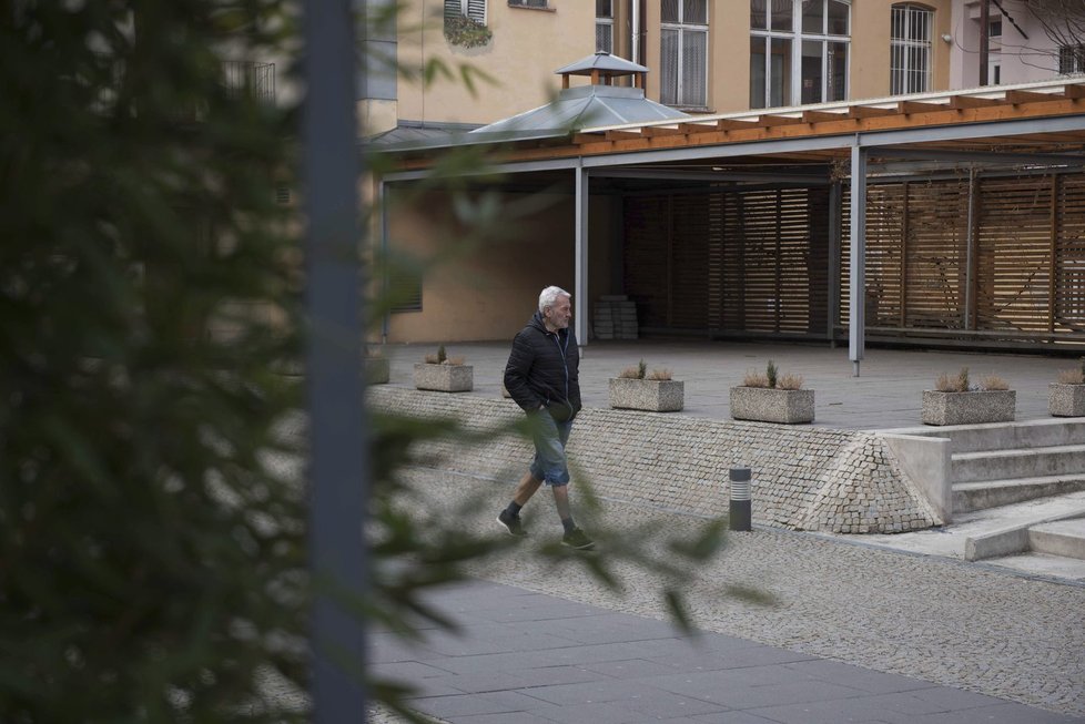 Na poslední rozloučení s Milanem Vorlíčka přišel i kapelník skupiny Progres 2 Zdeněk Kluka.