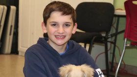 Dylan (12) zachránil nechtěné štěně před smrtí...