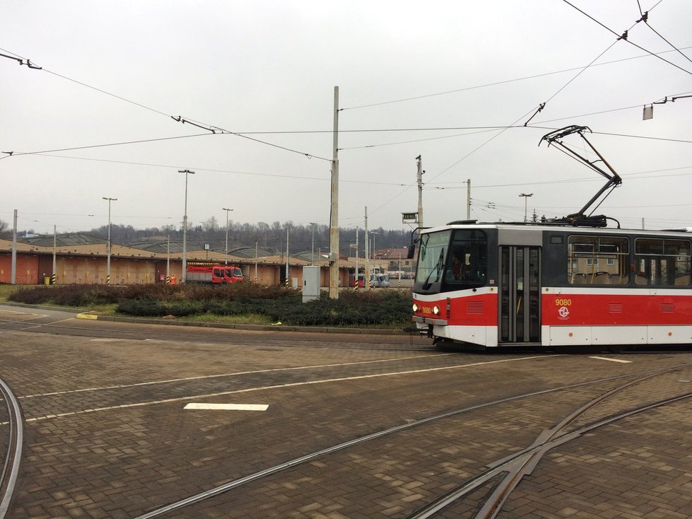 Vozovna Hloubětín je nejnovější a zároveň největší tramvajovou vozovnou v Praze. 