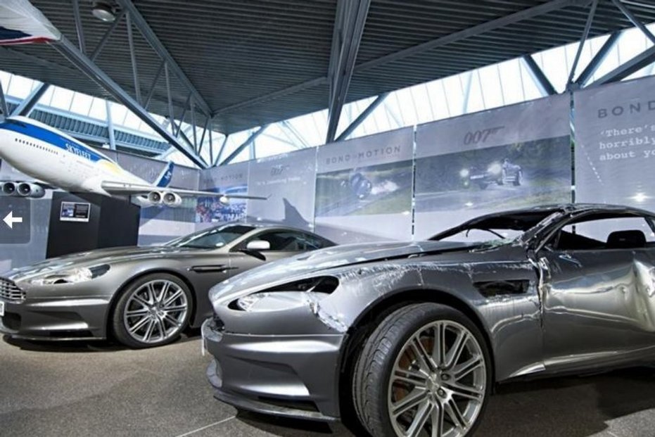 Vozy Aston Martin a další vozidla z novějších filmů s Jamesem Bondem