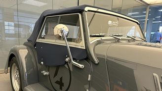 Vozy Caterham a Morgan v ČR Vozy Caterham a Morgan v ČR