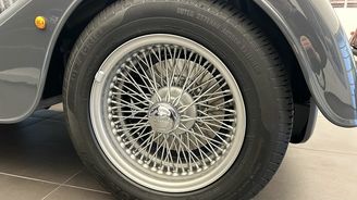 Vozy Caterham a Morgan v ČR Vozy Caterham a Morgan v ČR