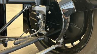 Vozy Caterham a Morgan v ČR Vozy Caterham a Morgan v ČR