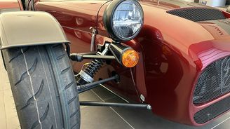 Vozy Caterham a Morgan v ČR Vozy Caterham a Morgan v ČR