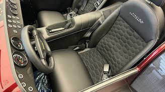 Vozy Caterham a Morgan v ČR Vozy Caterham a Morgan v ČR