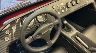 Vozy Caterham a Morgan v ČR Vozy Caterham a Morgan v ČR