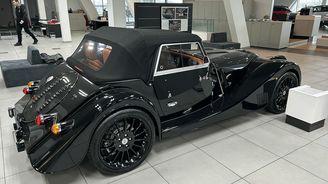 Vozy Caterham a Morgan v ČR Vozy Caterham a Morgan v ČR
